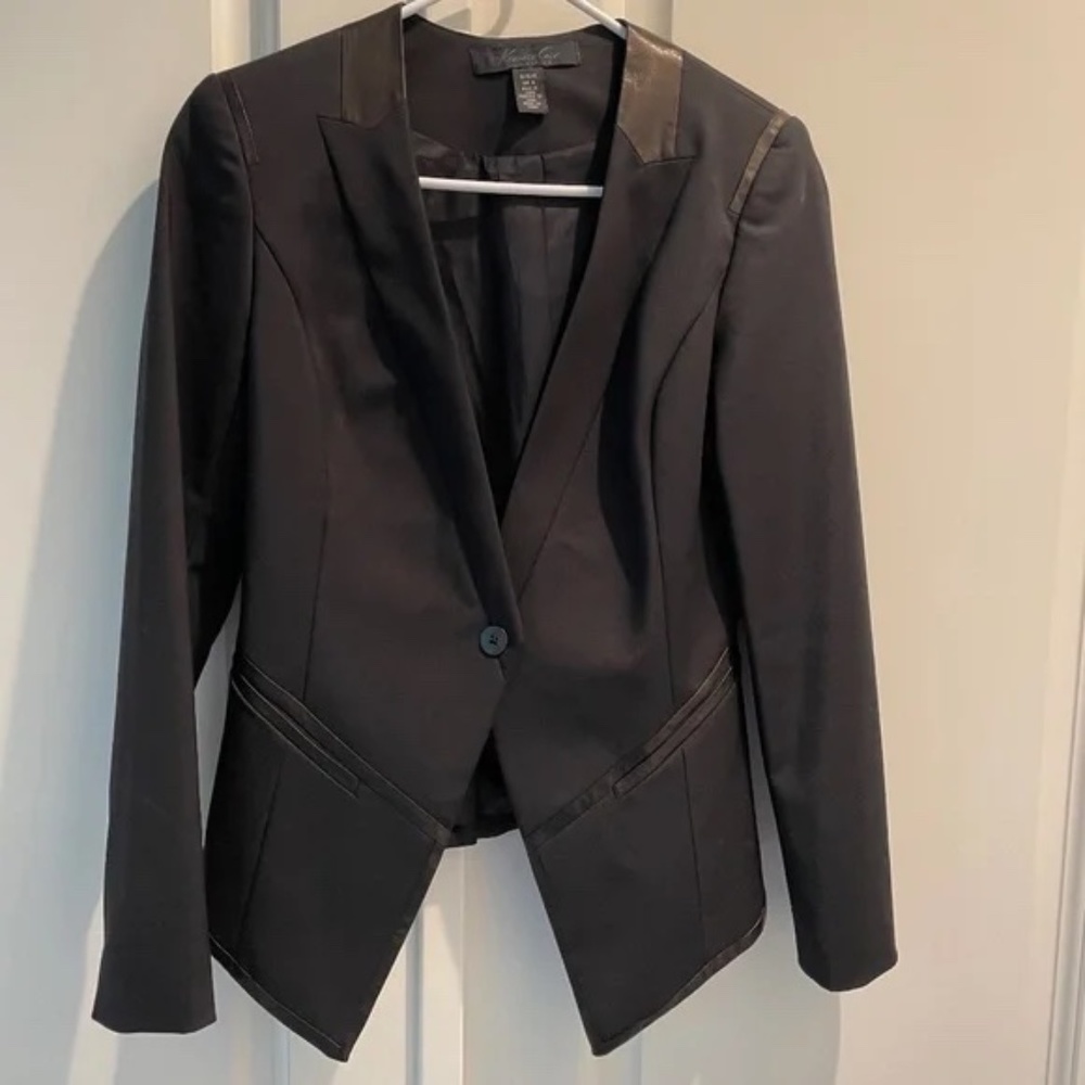 Brand New Kenneth Cole Collection Women's Lined Blazer with Genuine Leather Trim